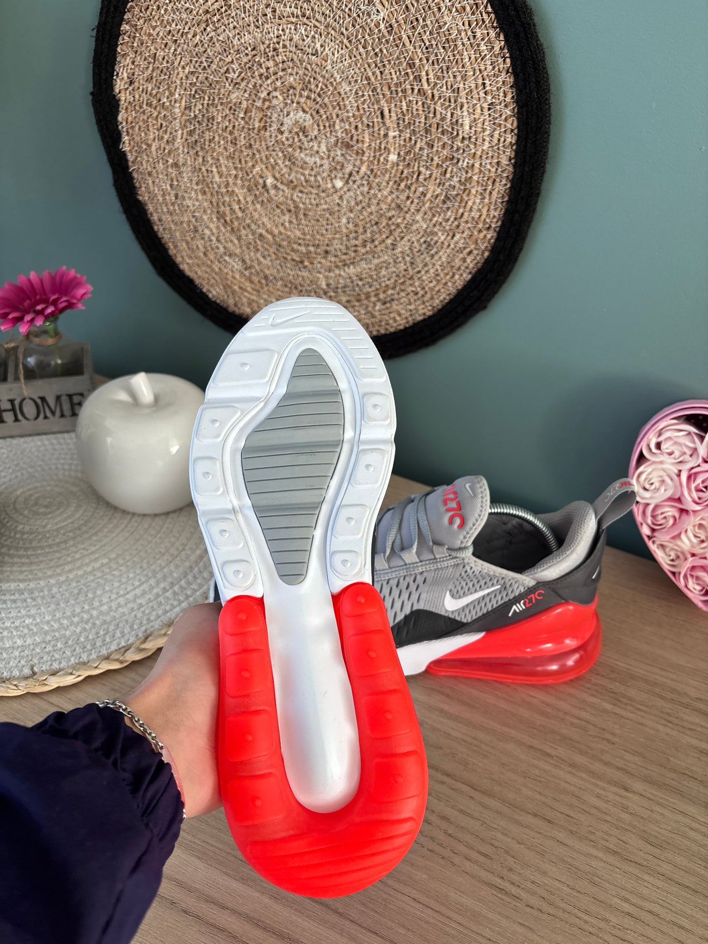 Nike Air Max 270 Wolf Grey Anthracite Bright Crimson – Photos réelles – En stock 🇫🇷