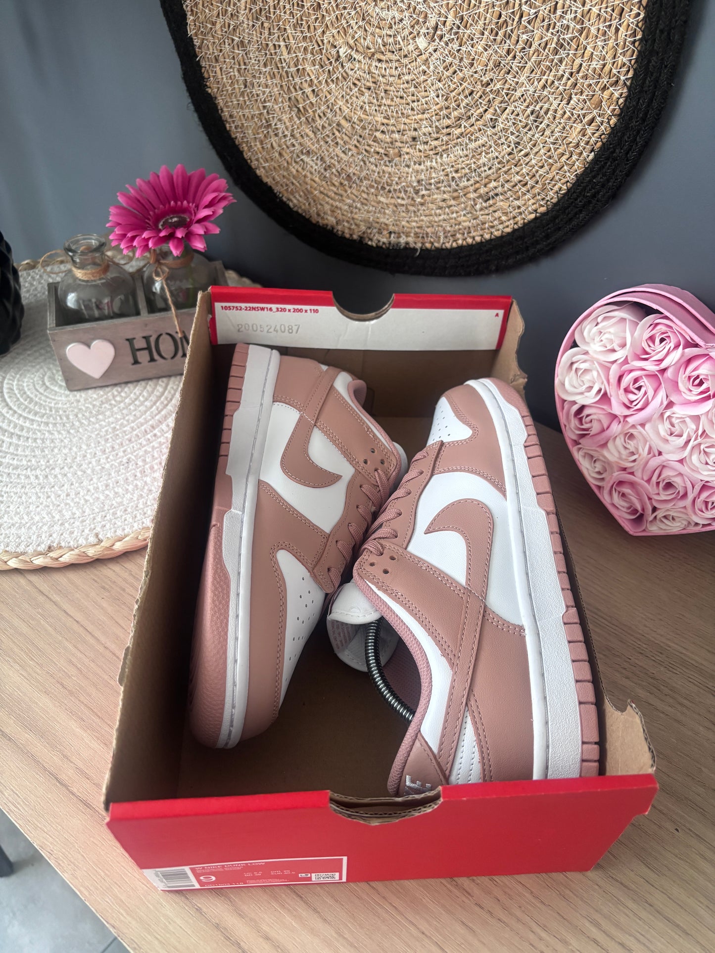 Nike Dunk Low “Rose Whisper” (Women) – Photos réelles – En stock 🇫🇷
