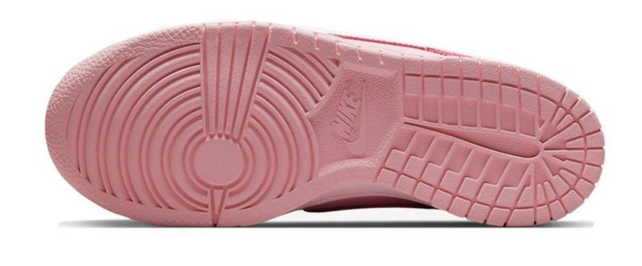 Nike Dunk Low Barbie