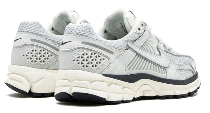 Nike Vomero 5 Photon Dust