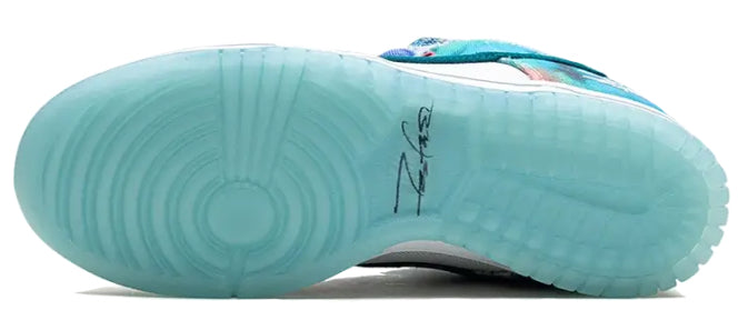 Nike Dunk Low SB Futura Laboratories Bleached Aqua