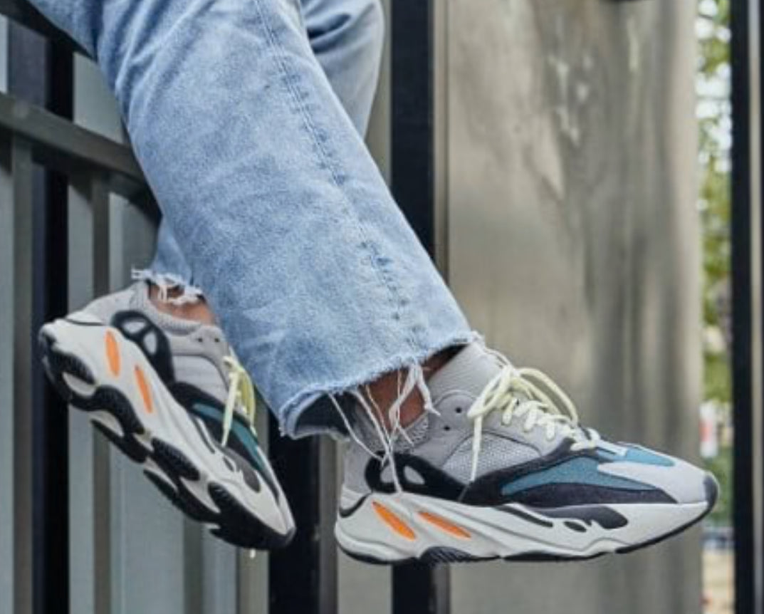 Adidas Yeezy 700 Wave Runner Gris Sólido