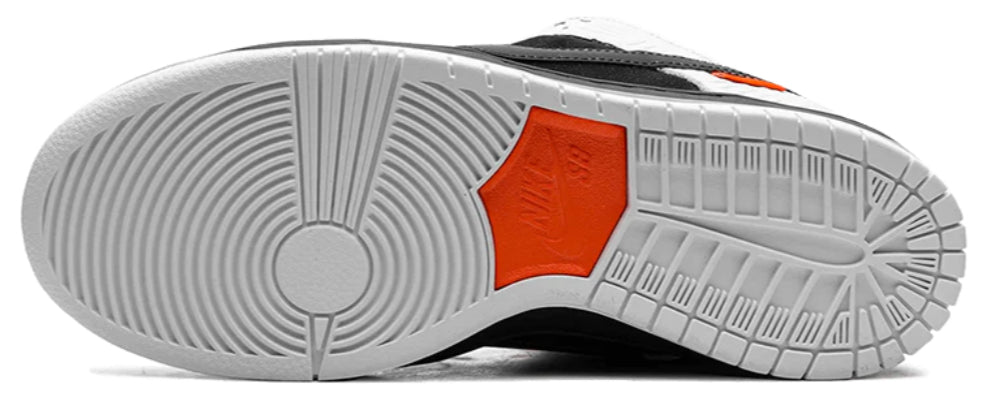 Nike Dunk Low SB TIGHTBOOTH
