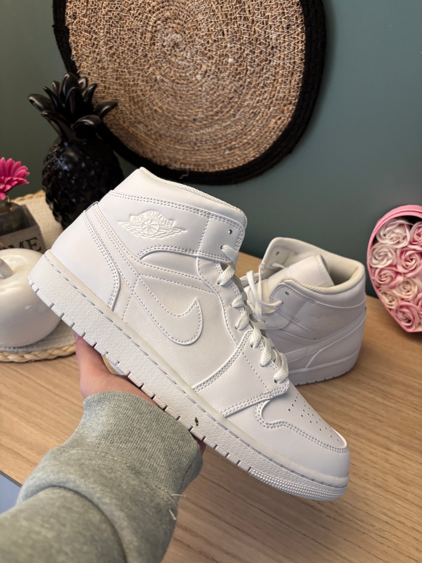 Air Jordan 1 Mid Triple White – Photos réelles – En stock 🇫🇷