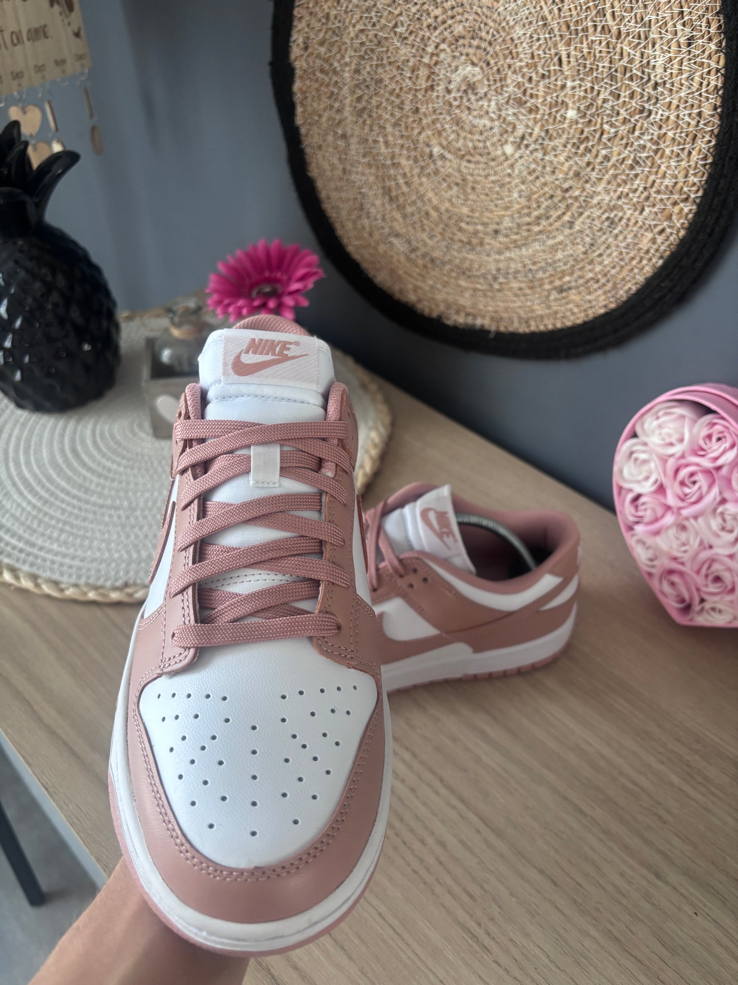 Nike Dunk Low “Rose Whisper” (Women) – Photos réelles – En stock 🇫🇷