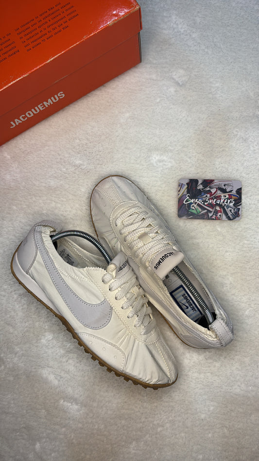 Nike Moon Shoe SP Jacquemus “Soft Pearl” – Photos réelles – En stock 🇫🇷