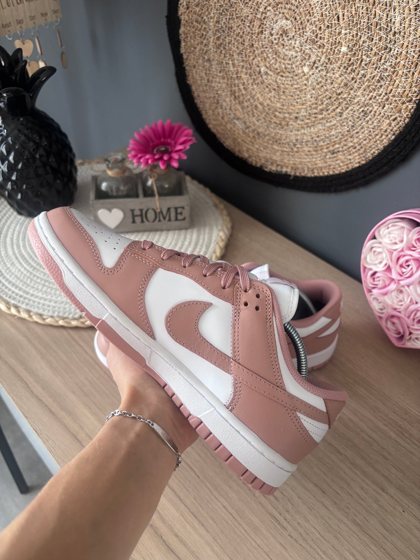 Nike Dunk Low “Rose Whisper” (Women) – Photos réelles – En stock 🇫🇷