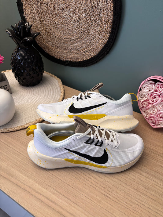 Nike Juniper Trail 2 “White / Vivid Sulfur / Khaki / Black” – Photos réelles – En stock 🇫🇷