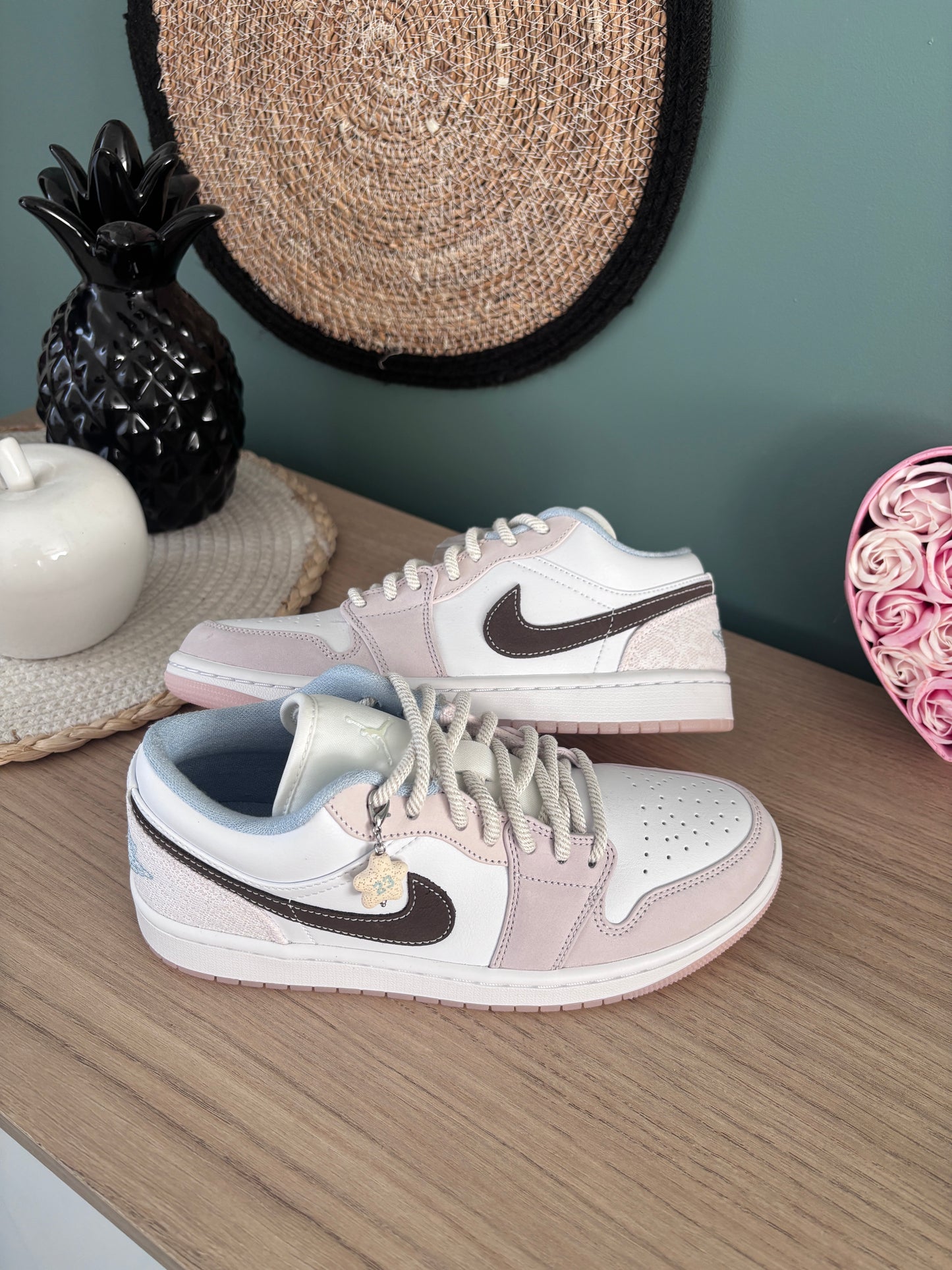 Air Jordan 1 Low Coral (Women) – Photos réelles – En stock 🇫🇷