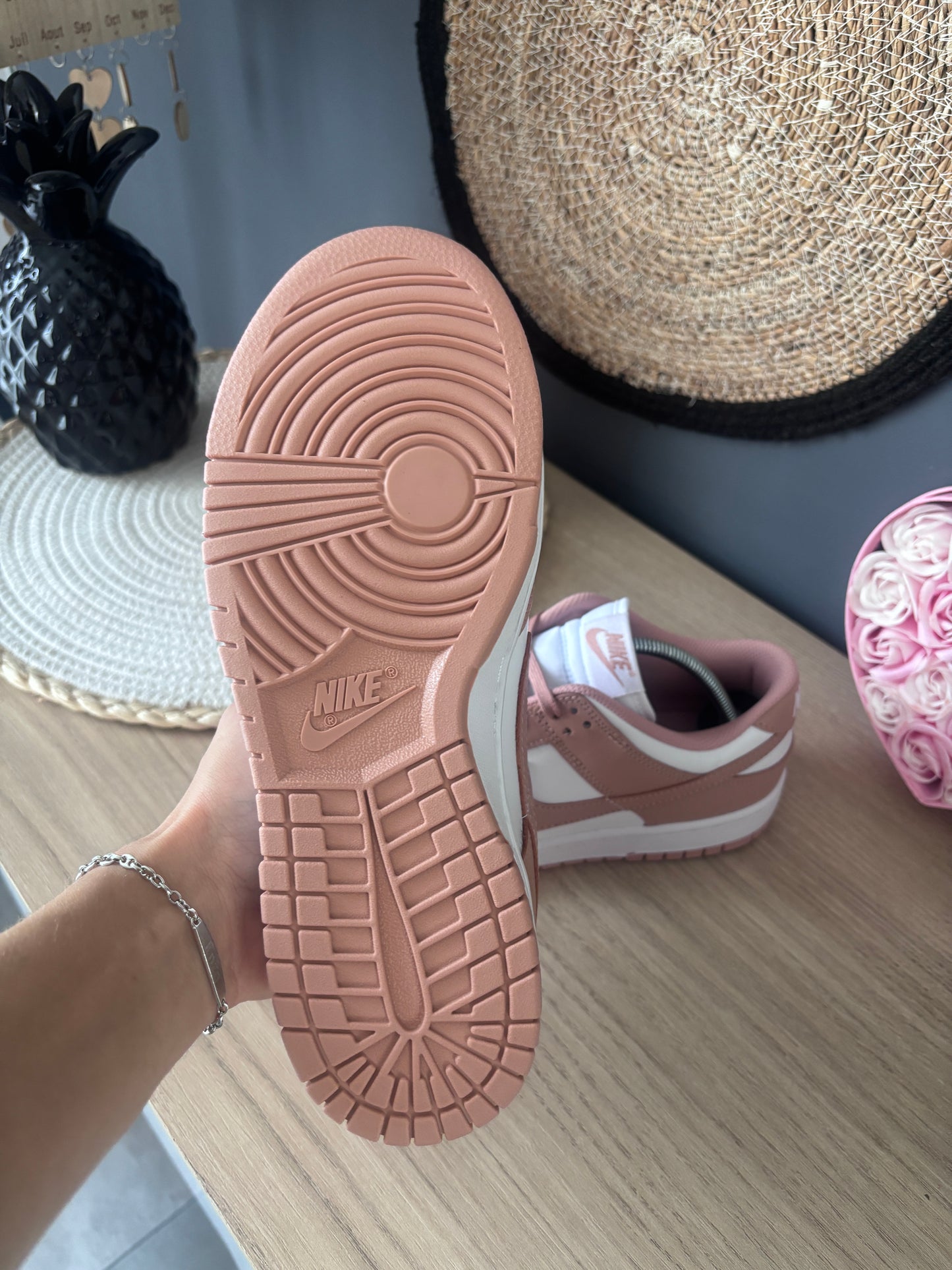 Nike Dunk Low “Rose Whisper” (Women) – Photos réelles – En stock 🇫🇷
