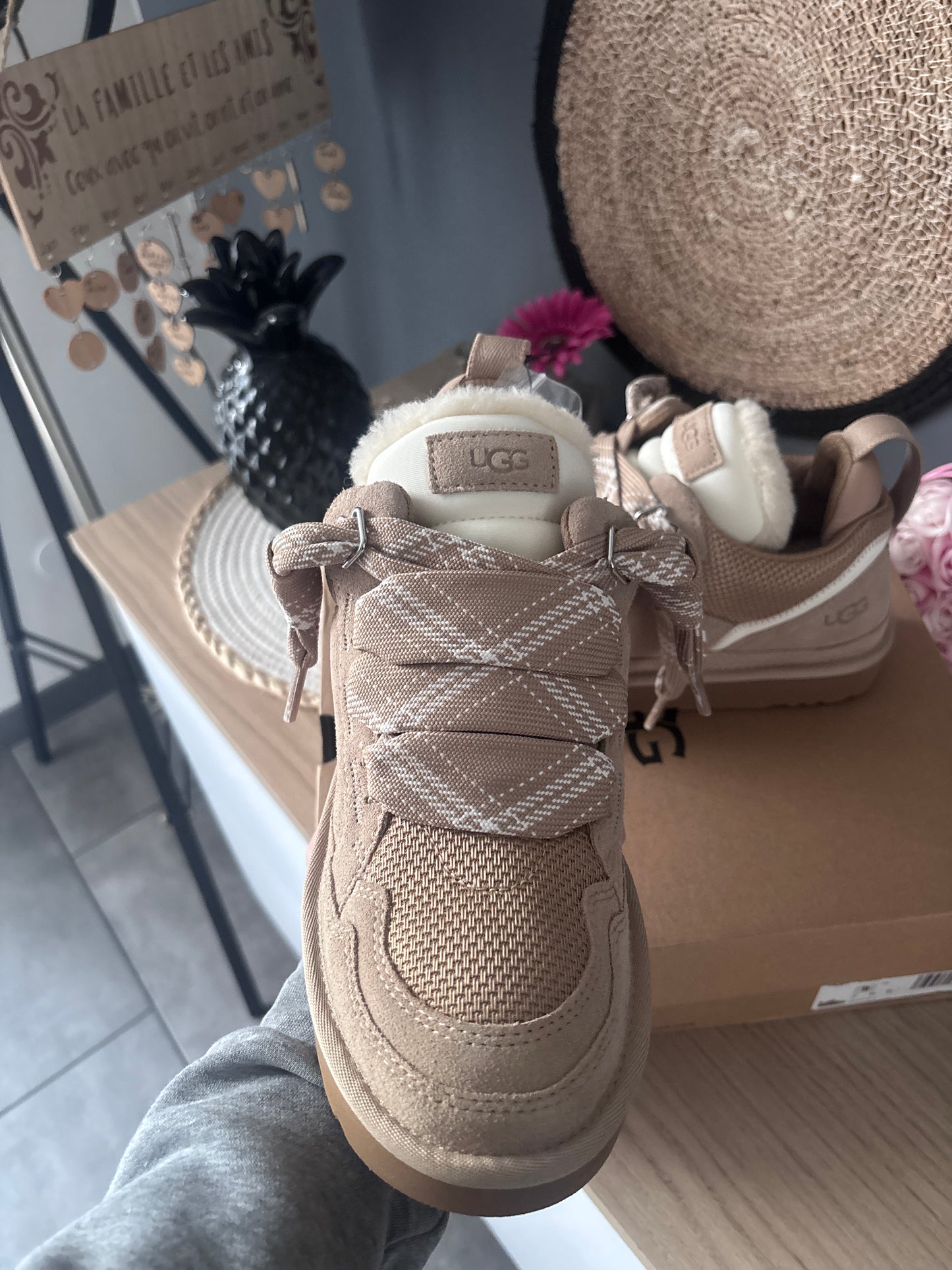 UGG Lowmel Sand – Photos réelles – En stock 🇫🇷