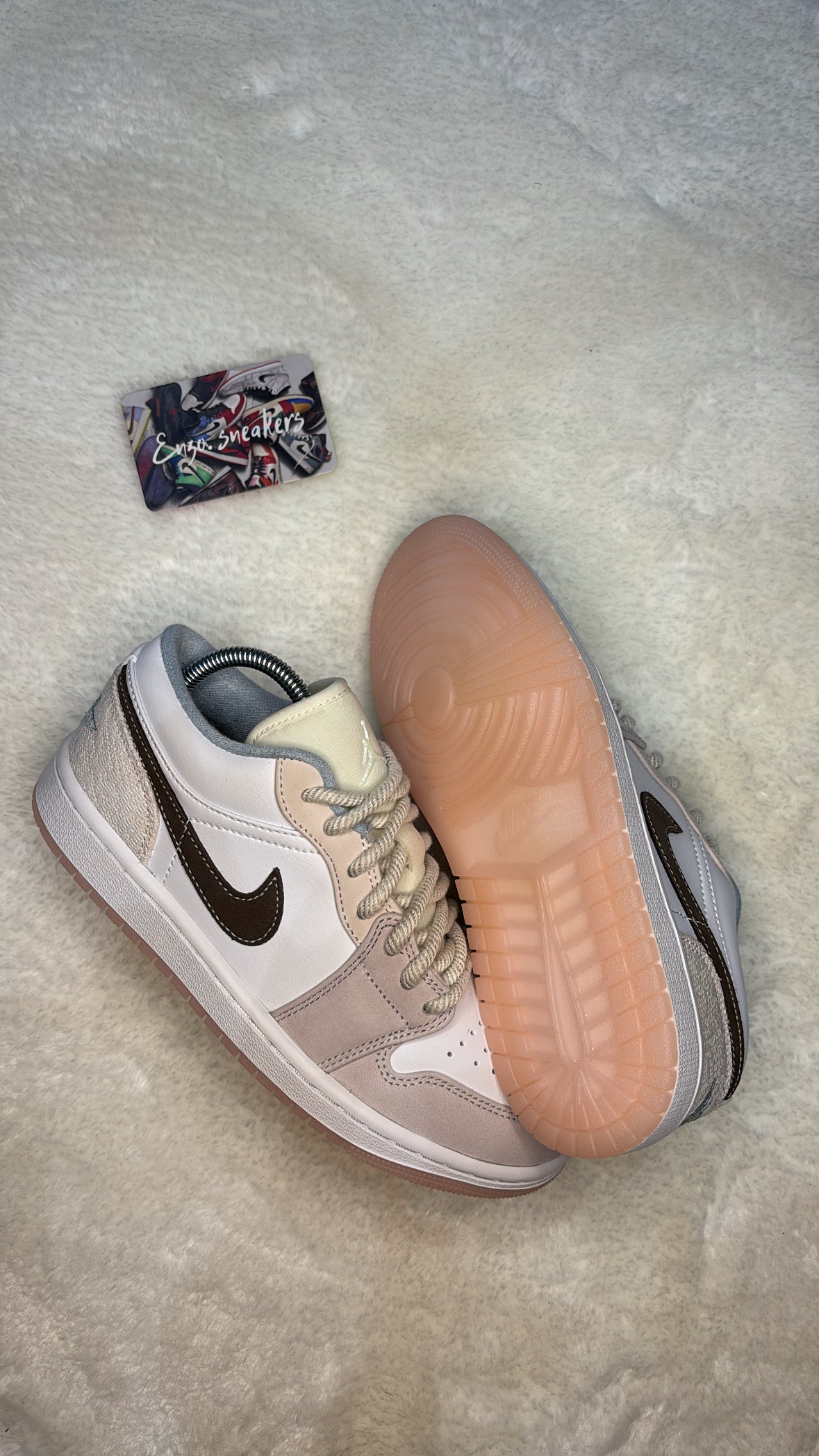 Air Jordan 1 Low “Coral” (Women) – Photos réelles – En stock 🇫🇷