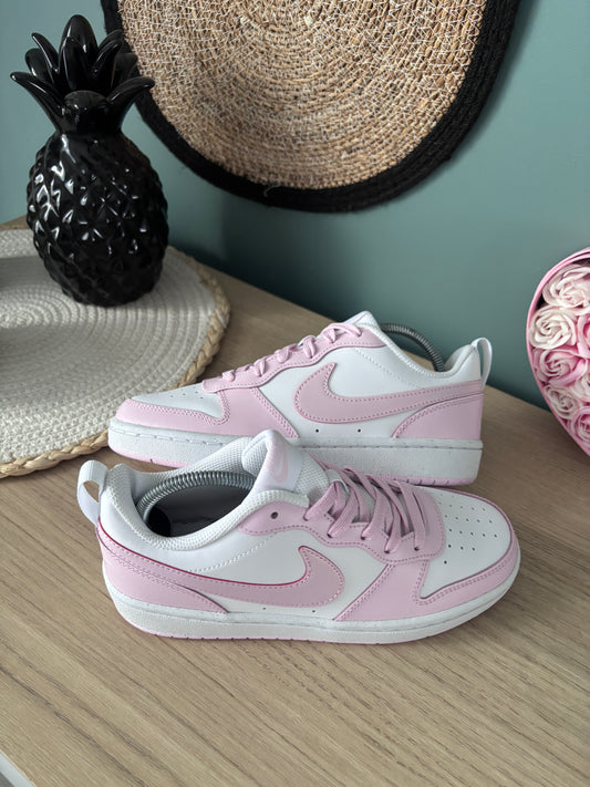 Nike Court Borough Low 2 SE “White / Pink Foam” (GS) – Photos réelles – En stock 🇫🇷