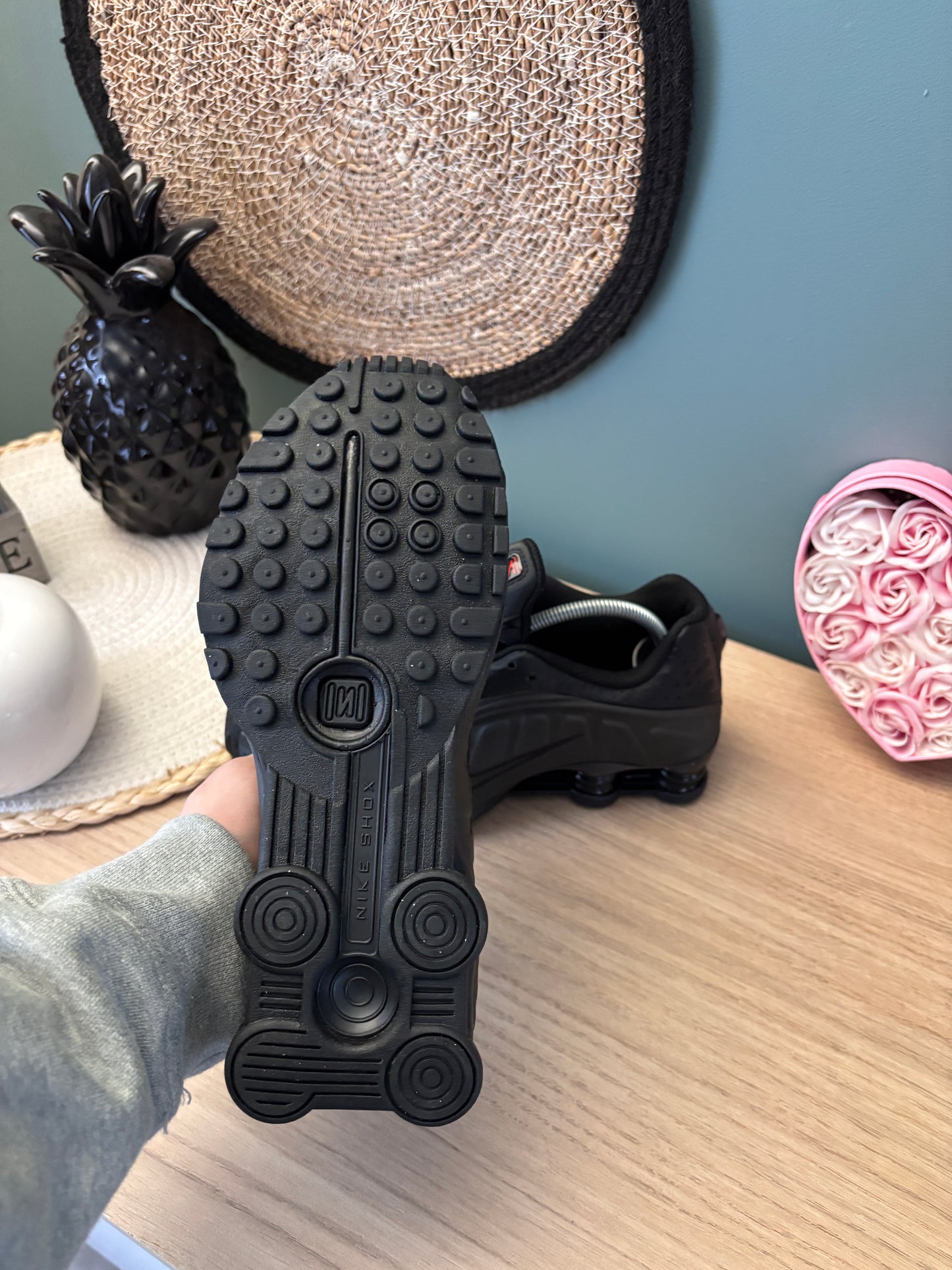 Nike Shox R4 “Black” (Femmes) – Photos réelles – En stock 🇫🇷