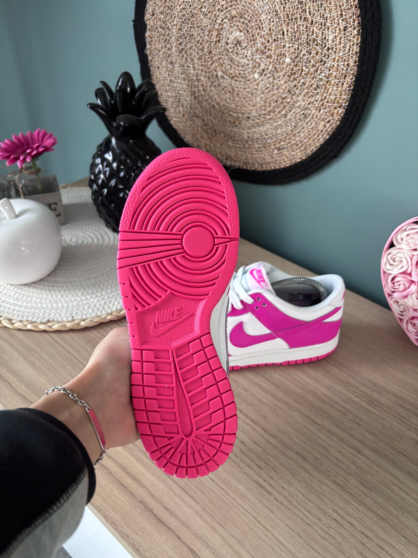 Nike Dunk Low “Laser Fuchsia” (GS) – Photos réelles – En stock 🇫🇷