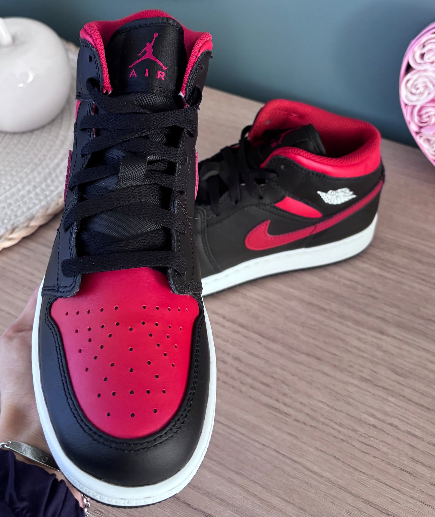 Air Jordan 1 Mid Black / Summit White / Varsity Red (GS) – Photos réelles – En stock 🇫🇷